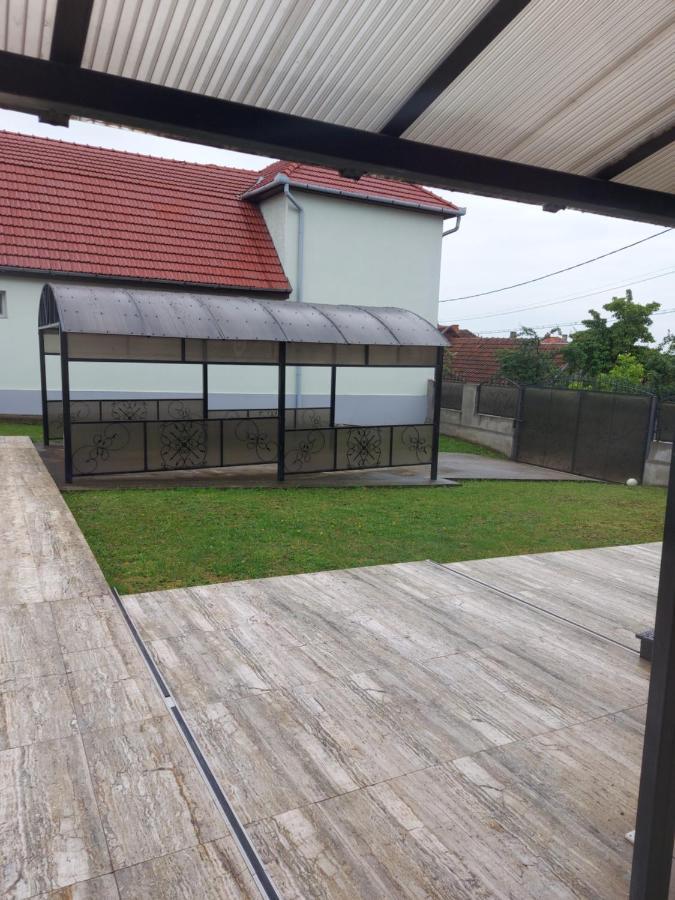 Cataleya Apart Home Oradea Εξωτερικό φωτογραφία